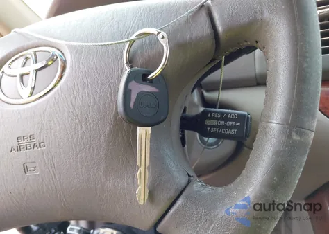 2003 Toyota Camry Xle z USA, uszkodzony, nr VIN 4T1BE30KX3U197331